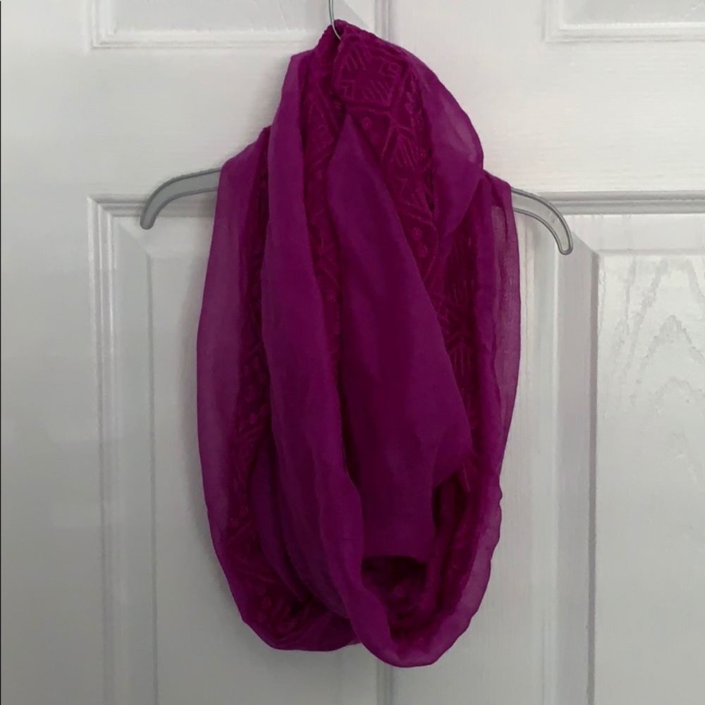 NWOT Infinity Scarf